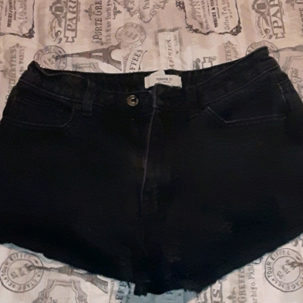 Black ribbed shorts